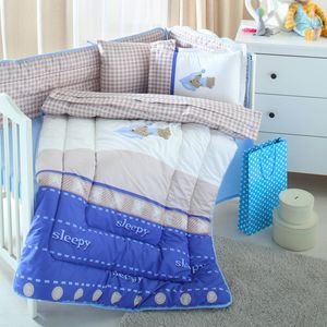 سرویس لحاف 8 تکه خواب نوزاد ازدیلک سری رنفورس گلدوزی و تکه دوزی طرح sleep bear
