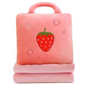 پتو کودک طرح توت فرنگی مدل کیفی کد jimi110 سایز 40x45 سانتی‌ متر