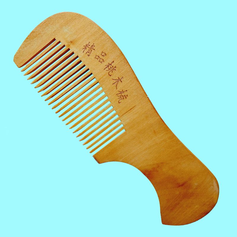 شانه کودک مدل چوبی